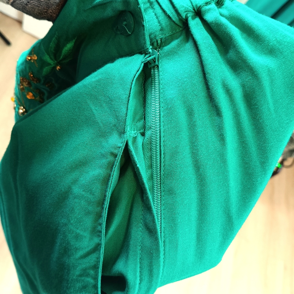 SOLD Vintage 80s 90s High Waisted Embroidered Gold Beaded Genie Harem Pants Sz M - Picture 5 of 8